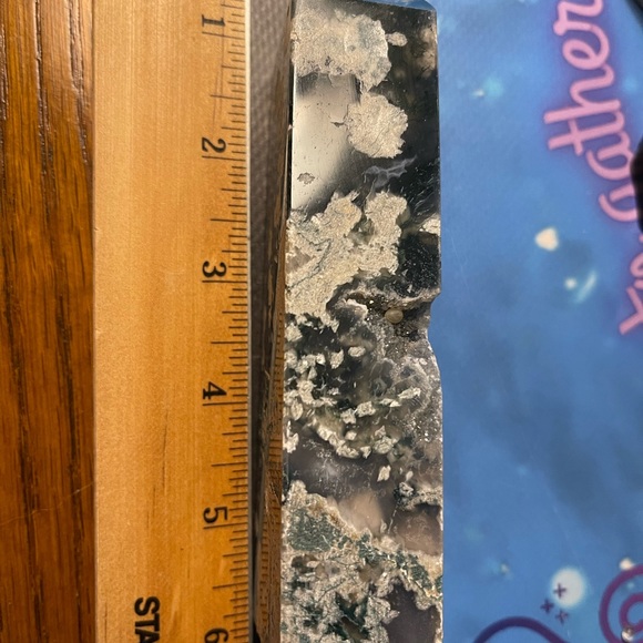 Multicolored druzy moss agate 5.5 “ tower - Picture 6 of 8